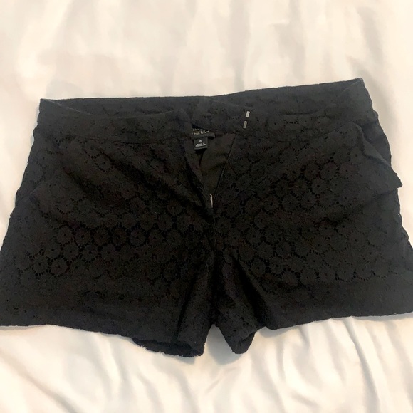 Designer Shorts, flower pattern, black - Picture 2 of 3